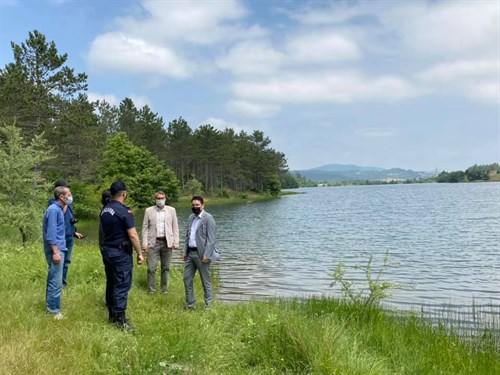 Kaymakamımız Sn Musa Göktaş, Çınarcık C Tipi Mesire Alanı ile Davutköy ve Yenice Göletlerinde incelemelerde bulundu.